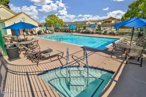 Exterior - 657 Cartpath Pl, Simi Valley, CA 93065 photo 6 of 8