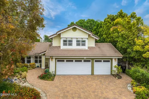 2229 Meadowside Dr, Thousand Oaks, CA 91362