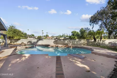 Exterior - 3066 Apache Cir, Thousand Oaks, CA 91360 photo 13 of 14