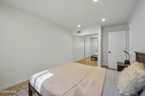 Bedroom - 3066 Apache Cir, Thousand Oaks, CA 91360 photo 2 of 7