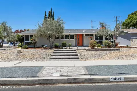 9401 Valjean Ave, North Hills, CA 91343