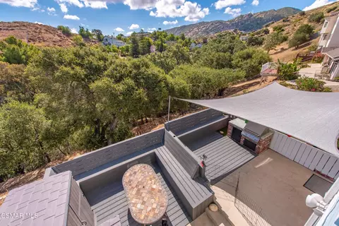 Exterior - 1314 Gonzales Rd, Simi Valley, CA 93063 photo 6 of 30