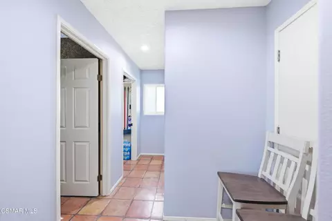 Entry Way - 1314 Gonzales Rd, Simi Valley, CA 93063 photo 4 of 7