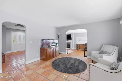 Living - 1314 Gonzales Rd, Simi Valley, CA 93063 photo 4 of 4