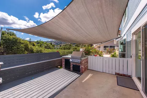 Exterior - 1314 Gonzales Rd, Simi Valley, CA 93063 photo 7 of 30