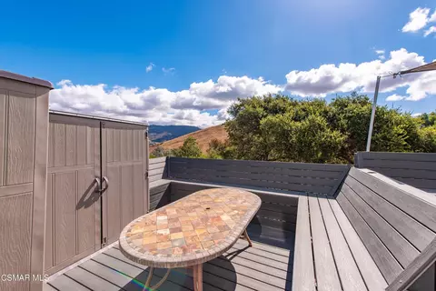 Exterior - 1314 Gonzales Rd, Simi Valley, CA 93063 photo 5 of 30