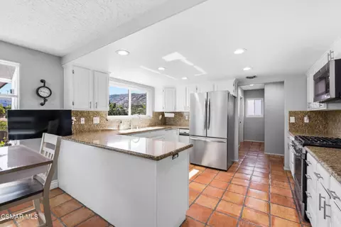 Kitchen - 1314 Gonzales Rd, Simi Valley, CA 93063 photo 1 of 7