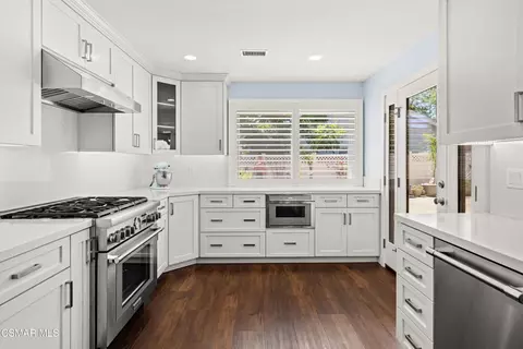 Kitchen - 5396 Diane St, Simi Valley, CA 93063 photo 1 of 7