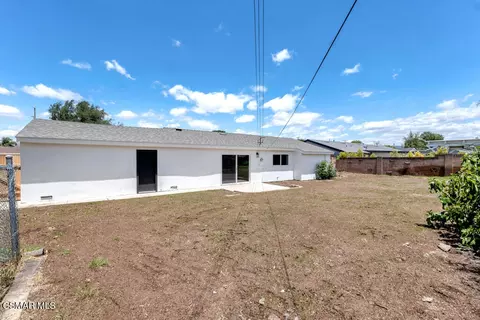 Exterior - 1548 Wallace St, Simi Valley, CA 93065 photo 5 of 9