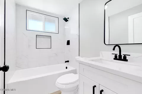 Bath - 1548 Wallace St, Simi Valley, CA 93065 photo 1 of 4