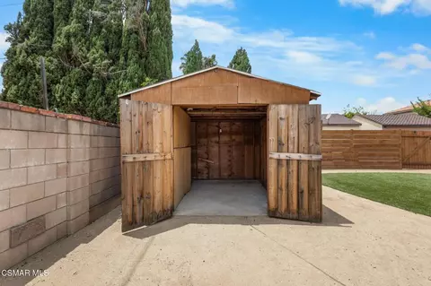 Exterior - 7039 Sylvia Ave, Reseda, CA 91335 photo 10 of 10
