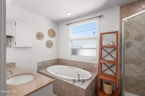 Bath - 7039 Sylvia Ave, Reseda, CA 91335 photo 2 of 4