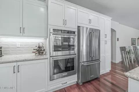Kitchen - 239 Chantilly Cir, Simi Valley, CA 93065 photo 5 of 5