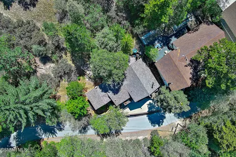 1359 Evergreen Ln, Lake Arrowhead, CA 92352