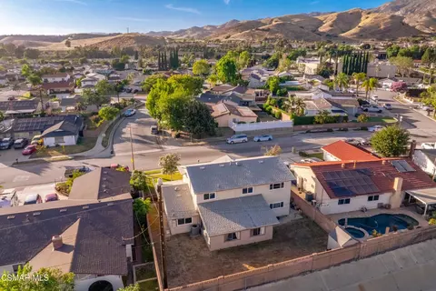 View/Area - 6524 Menlo St, Simi Valley, CA 93063 photo 2 of 7