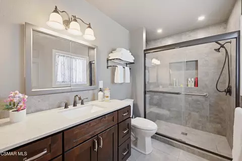 Bath - 6524 Menlo St, Simi Valley, CA 93063 photo 1 of 4