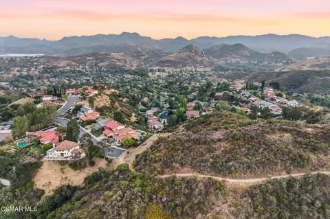 987 Brookview Ave, Westlake Village, CA 91361