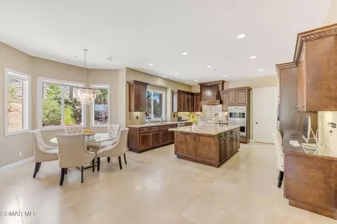 Kitchen - 12376 Palmer Dr, Moorpark, CA 93021 photo 2 of 6