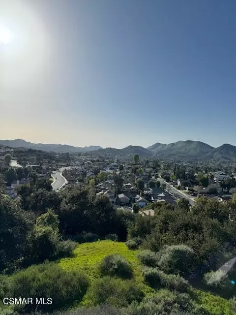 220 Silas Ln, Newbury Park, CA 91320