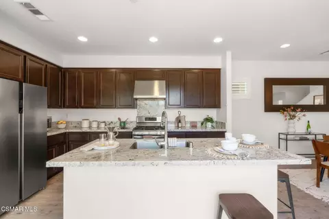 Kitchen - 3458 N Oxnard Blvd, Oxnard, CA 93036 photo 1 of 2