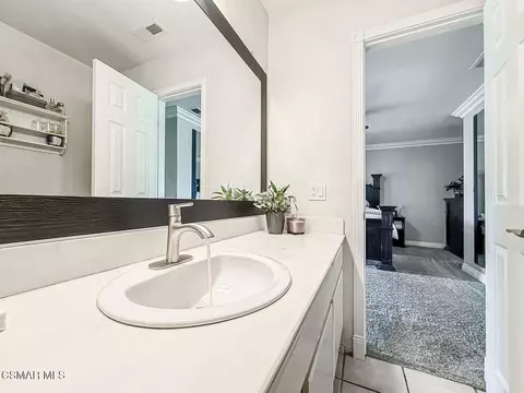 Bath - 1351 Rambling Rd, Simi Valley, CA 93065 photo 8 of 8