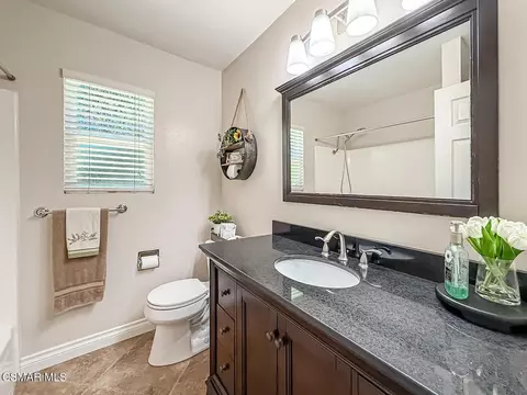 Bath - 1351 Rambling Rd, Simi Valley, CA 93065 photo 3 of 8