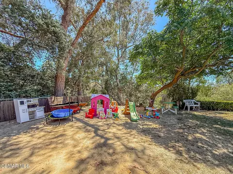 Exterior - 1351 Rambling Rd, Simi Valley, CA 93065 photo 16 of 22