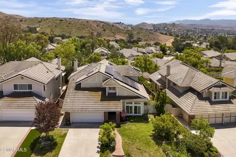 6626 Oak Forest Dr, Oak Park, CA 91377