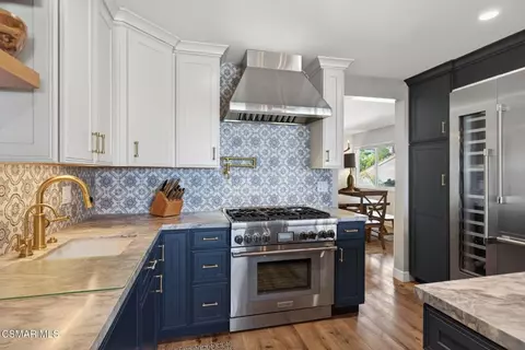 Kitchen - 818 Caliente Ln, Ventura, CA 93001 photo 10 of 15