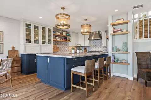 Kitchen - 818 Caliente Ln, Ventura, CA 93001 photo 1 of 15