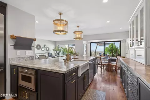 Kitchen - 818 Caliente Ln, Ventura, CA 93001 photo 4 of 15