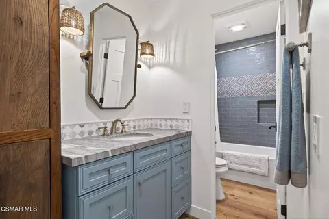Bath - 818 Caliente Ln, Ventura, CA 93001 photo 10 of 12