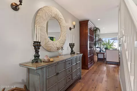 Entry Way - 818 Caliente Ln, Ventura, CA 93001 photo 2 of 5