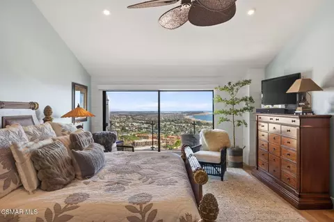 Bedroom - 818 Caliente Ln, Ventura, CA 93001 photo 2 of 10