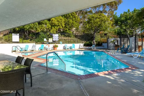 Exterior - 818 Caliente Ln, Ventura, CA 93001 photo 4 of 5