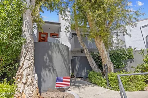 Exterior - 1253 Tivoli Ln #29, Simi Valley, CA 93065 photo 5 of 7