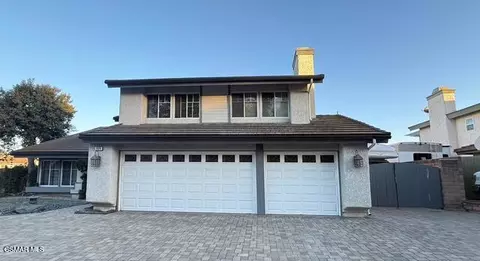 Exterior - 3029 Bianca Cir, Simi Valley, CA 93063 photo 5 of 23