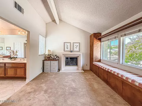 Living - 3029 Bianca Cir, Simi Valley, CA 93063 photo 7 of 7