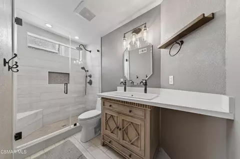 Bath - 3072 Lamplighter St, Simi Valley, CA 93065 photo 1 of 2