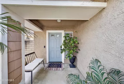 Exterior - 3072 Lamplighter St, Simi Valley, CA 93065 photo 2 of 5