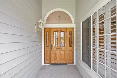 Entry Way - 5490 Wembly Ave, Oak Park, CA 91377 photo 1 of 2