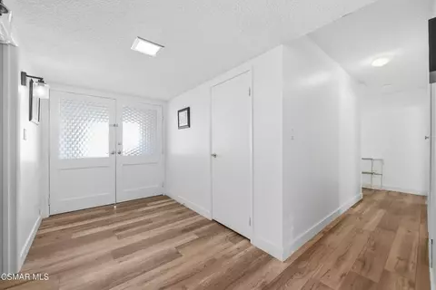 Entry Way - 2265 Shreve Ave, Simi Valley, CA 93063 photo 2 of 2