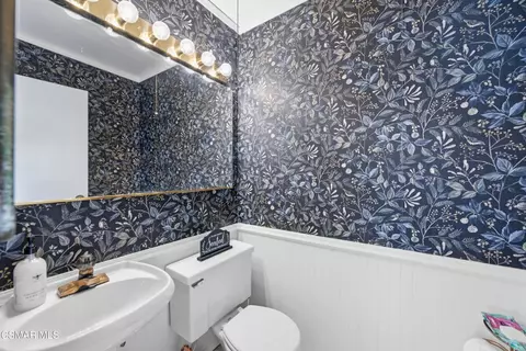 Bath - 2265 Shreve Ave, Simi Valley, CA 93063 photo 1 of 3