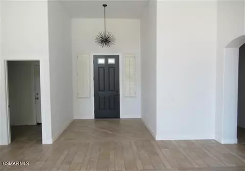 Entry Way - 986 Lincoln Ct, Simi Valley, CA 93065 photo 1 of 1
