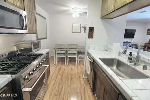 992 Vallejo Ave, Simi Valley, CA 93065 photo 10