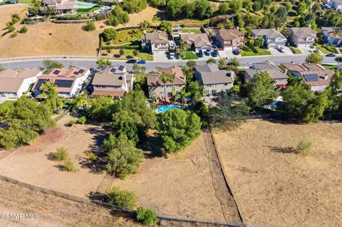 View/Area - 2273 Rudolph Dr, Simi Valley, CA 93065 photo 5 of 10