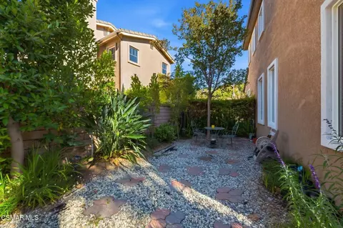 Exterior - 2273 Rudolph Dr, Simi Valley, CA 93065 photo 8 of 9