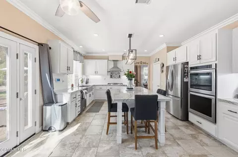 Kitchen - 2273 Rudolph Dr, Simi Valley, CA 93065 photo 2 of 5