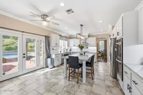 Kitchen - 2273 Rudolph Dr, Simi Valley, CA 93065 photo 4 of 5