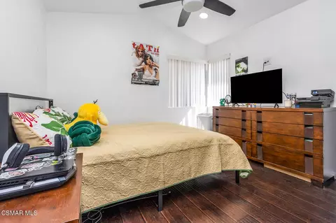 Bedroom - 15425 Tobarra Rd, Fontana, CA 92337 photo 4 of 7